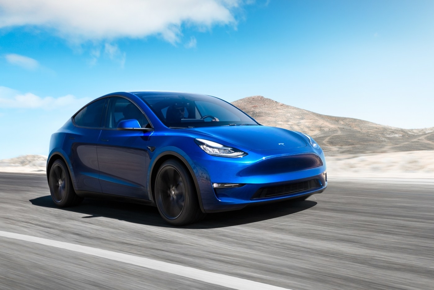 TESLA Model Y. Экстерьер